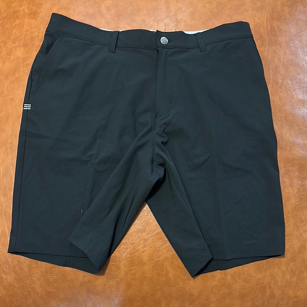 Adidas Men’s Black Athletic Shorts 36 button waist